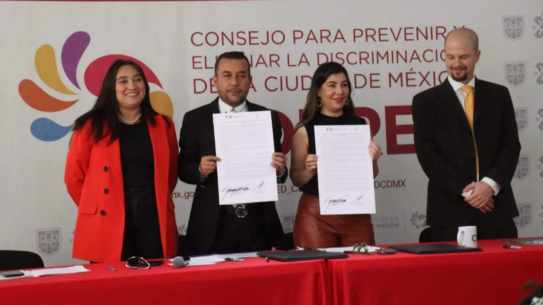 Firman de convenio contra la discriminación en CDMX